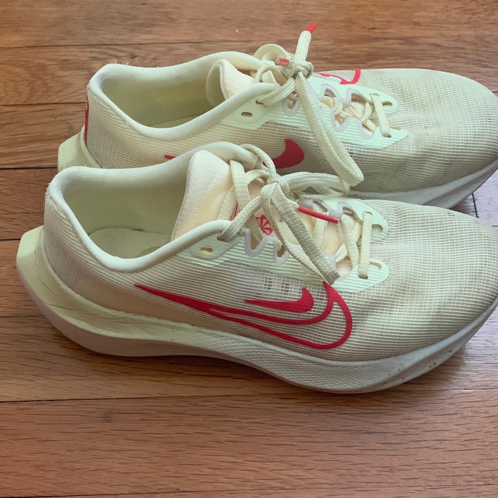 Nike Zoom Fly Light Yellow and Red Running Shoes